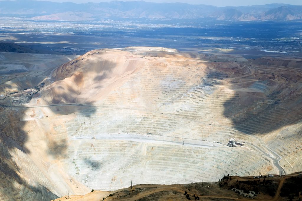 Раскрытые страницы камня