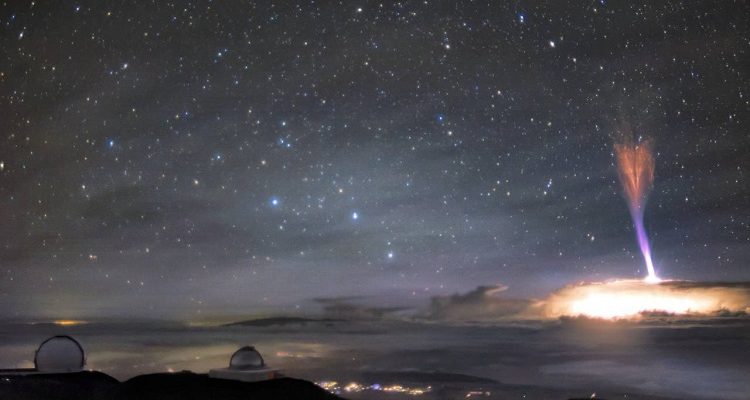 Во время сильных гроз выше облаков иногда вспыхивают спрайты — слабо изученное природное явление